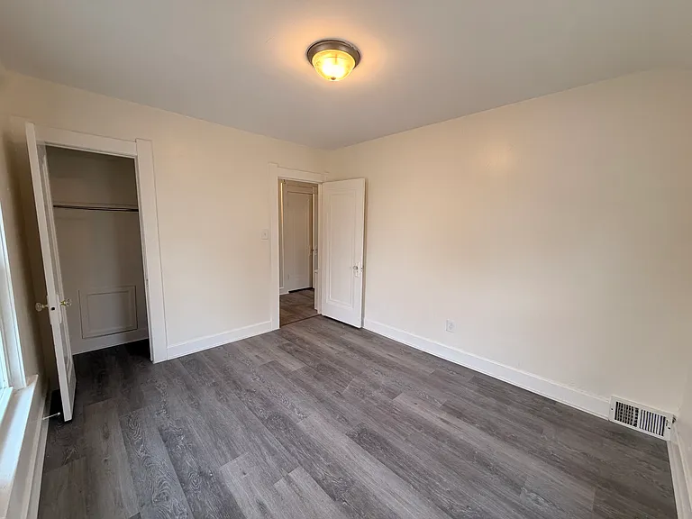 1546 Gould Rd — Photo 4