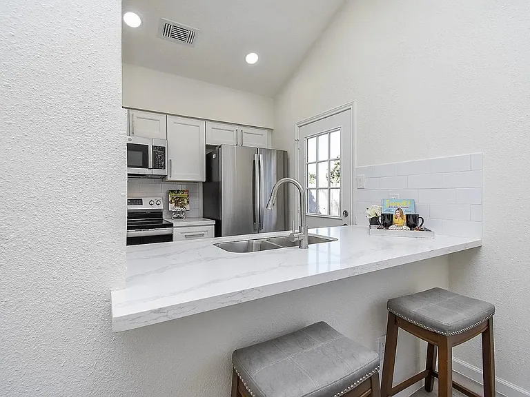 10010 Tahoka Ln — Photo 18
