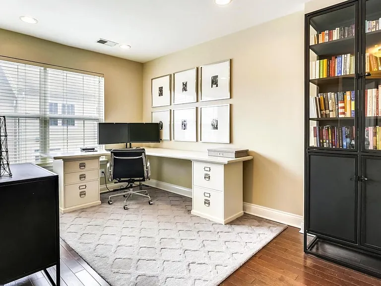 2116 Darcy Green Pl — Photo 19