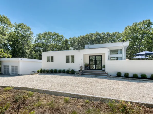 11 Jonathan Dr, East Hampton, NY 11937