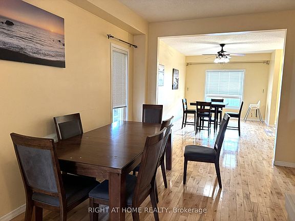 4th image of 252 Lemon Grass Cres
