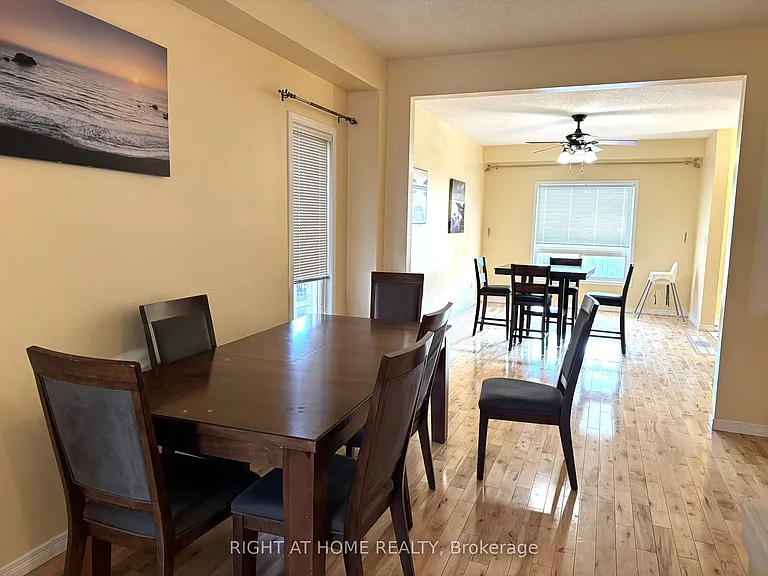 252 Lemon Grass Cres — Photo 4