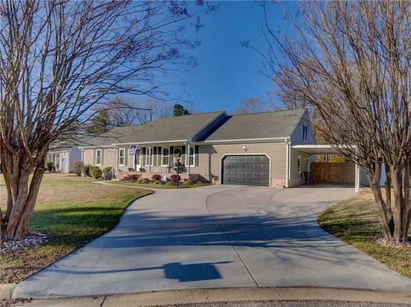 658 Blackthorne Dr, Chesapeake, VA 23322