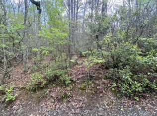 R Dogwood Hl, Young Harris, GA 30582