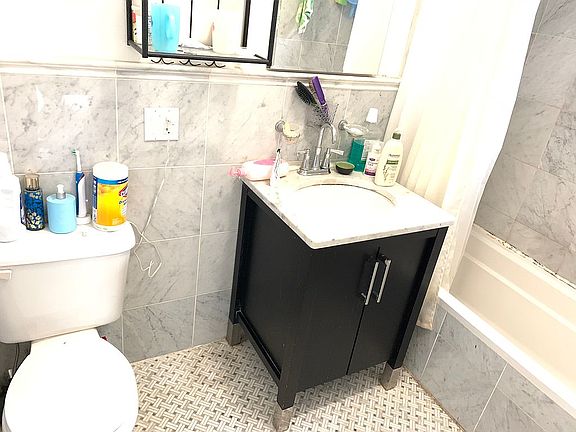 4th image of 231 Bay 34 St #3A