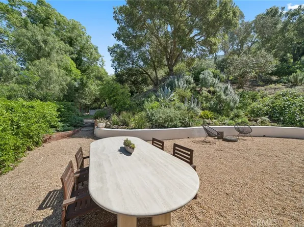 1377 Lewellyn Dr, Laguna Beach, CA 92651