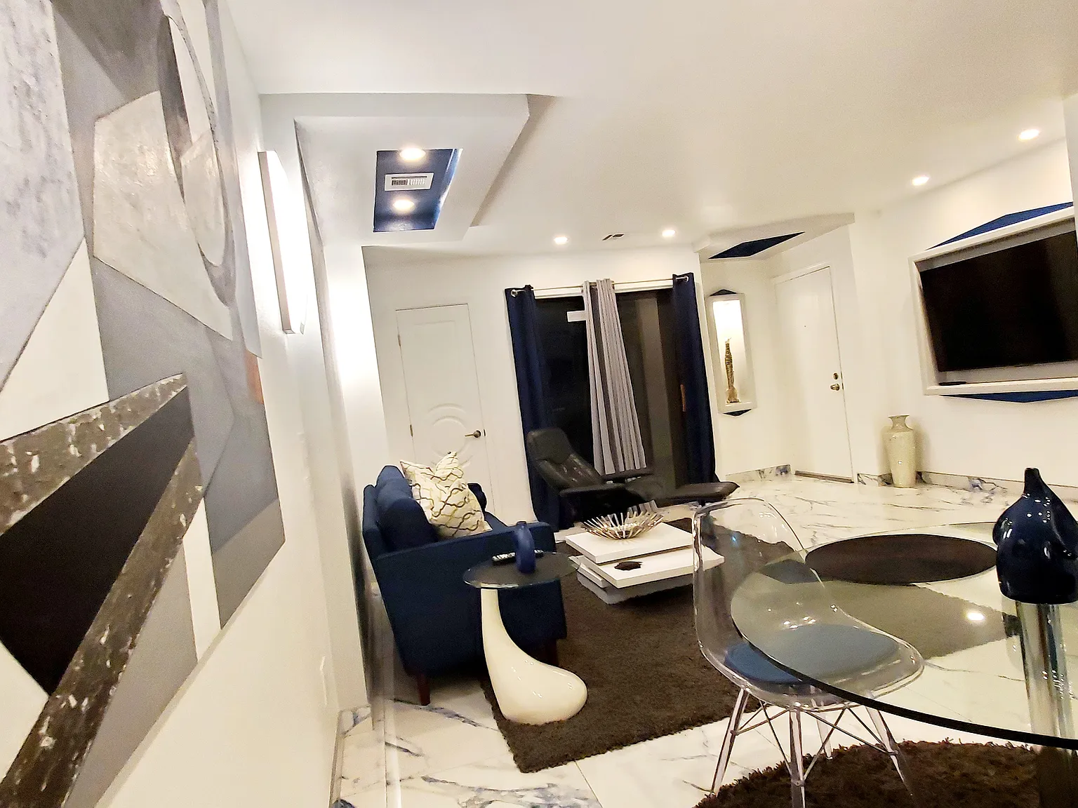 1 bed, $3,250 — Photo 4