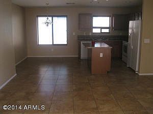 3rd image of 1340 E Leslie Ave