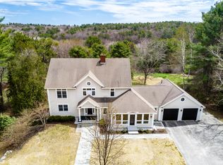 99 Middle Rd, Cumberland, ME 04021