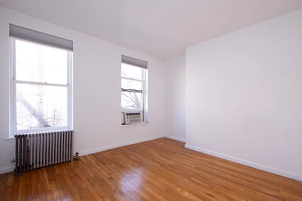 Rented by R New York | media 2