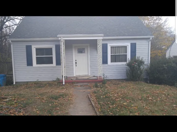 613 Gladies St NW, Roanoke, VA 24017