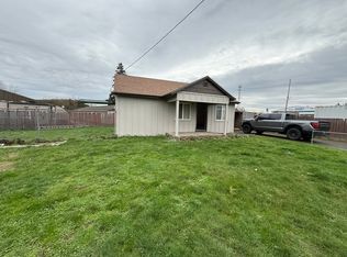 490 N Pine St, Canby, OR 97013