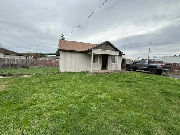 490 N Pine St, Canby, OR 97013