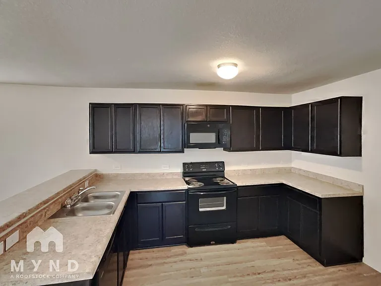 9535 Apple Ridge Ln — Photo 4