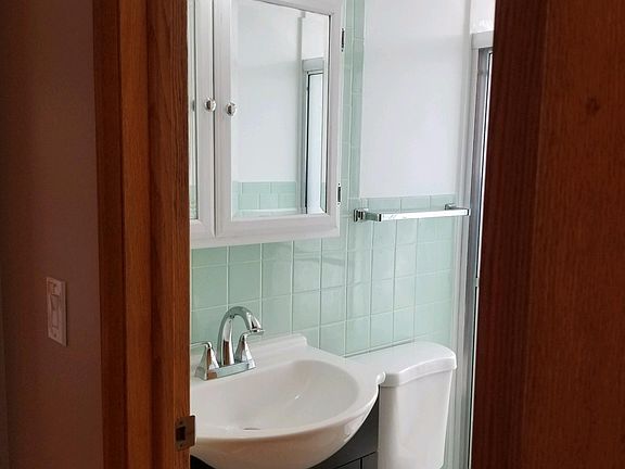 5th image of 6450 N Nashville Ave #2