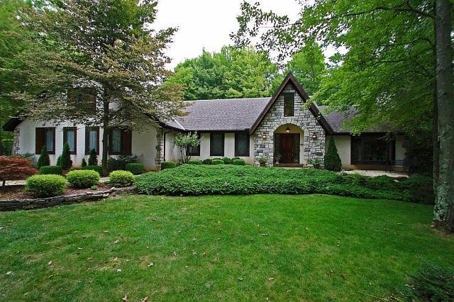 1st image of 160 Woodland Dr