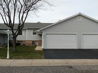 580 River Pointe Ct, Milan, MI, 48160