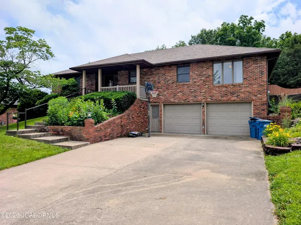 906 Bannister Dr, Jefferson City, MO 65109