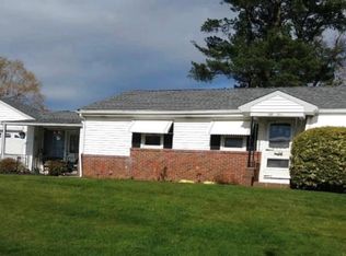 54 Valley View Dr, Cumberland, RI 02864
