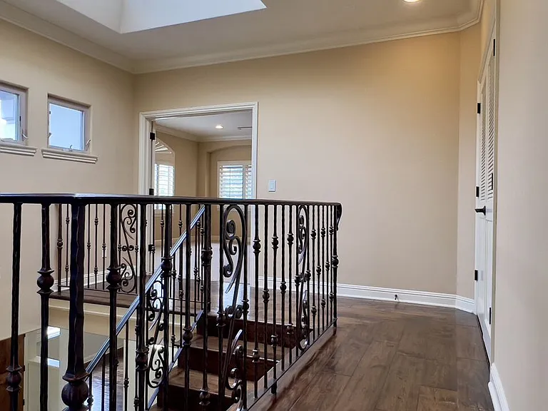 1011 Green Ln — Photo 29