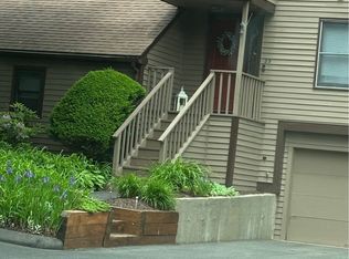 23 Sprucebrook Trl, Monroe, CT 06468