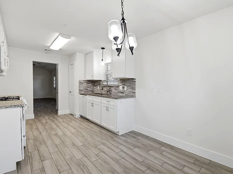 26218 Cypresswood Dr — Photo 15