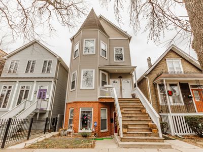 3924 N Hermitage Ave APT 2, Chicago, IL, 60613