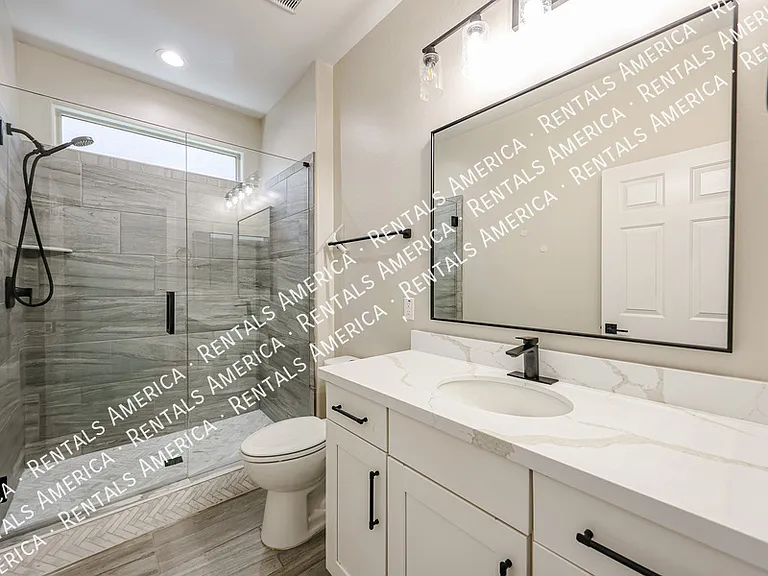 7855 W Rock Springs Dr — Photo 11