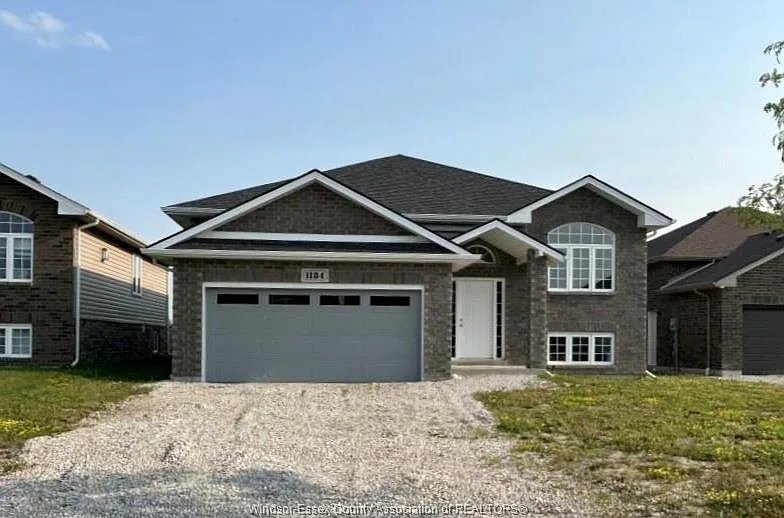 1184 Aspen Ridge Cres photo 1