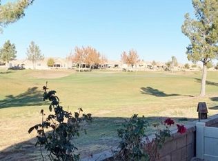 10356 Lakeshore Dr, Apple Valley, CA 92308