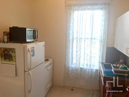 Rented by Highline Residential | media 16