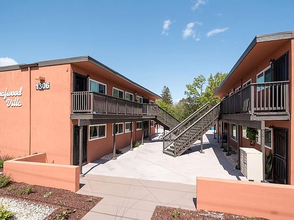 5th image of 1304 - 1306 Leafwood Drive