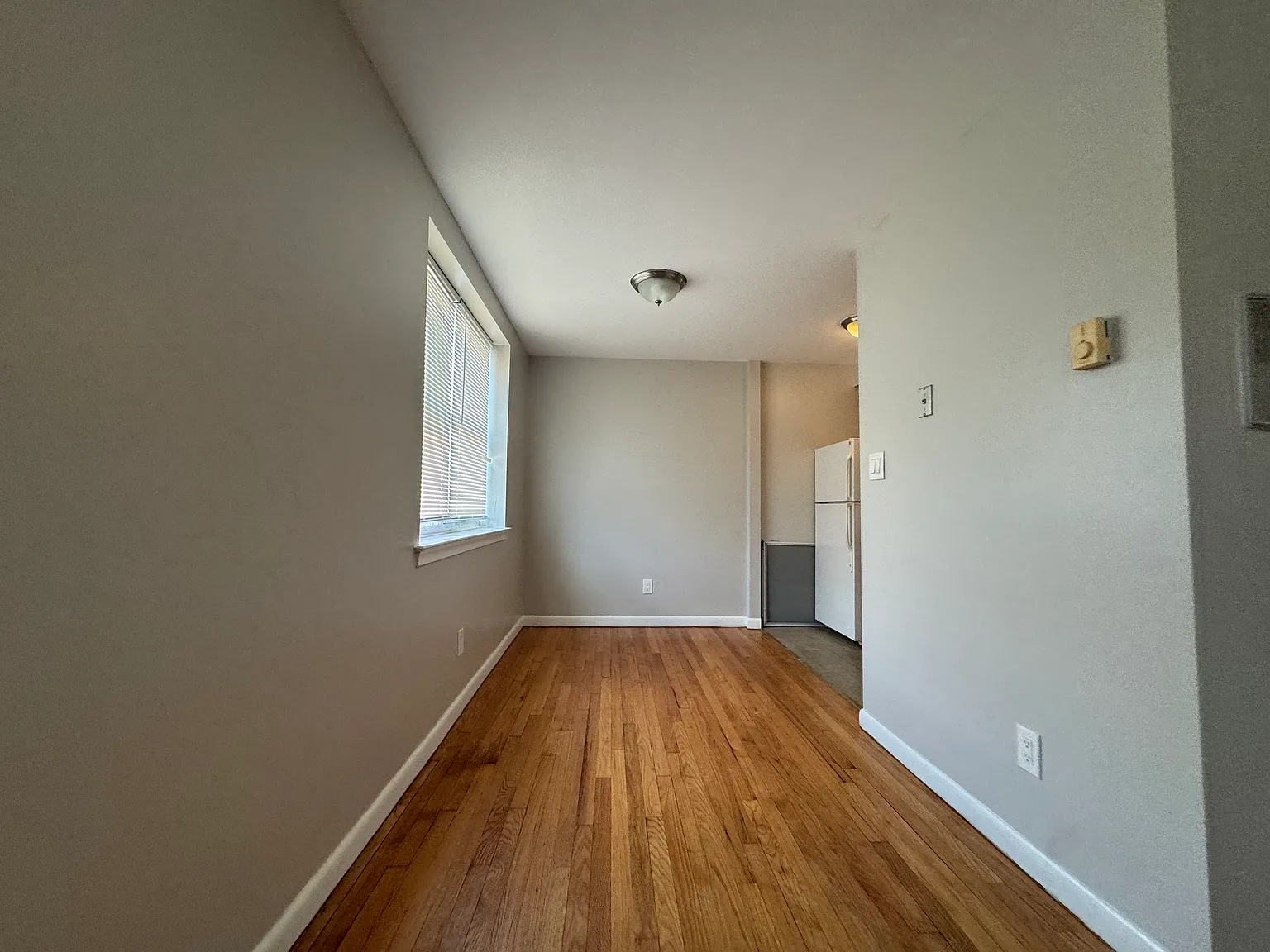 1 bed, 700 sqft, $1,145 — Photo 2