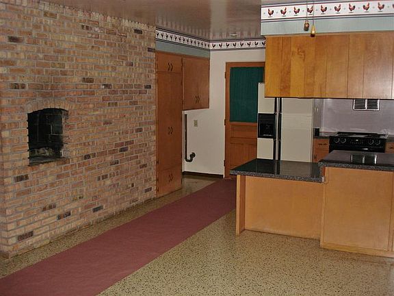 5th image of 195 Eloise Dr