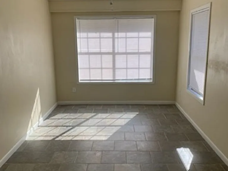 1108 Fort St — Photo 16