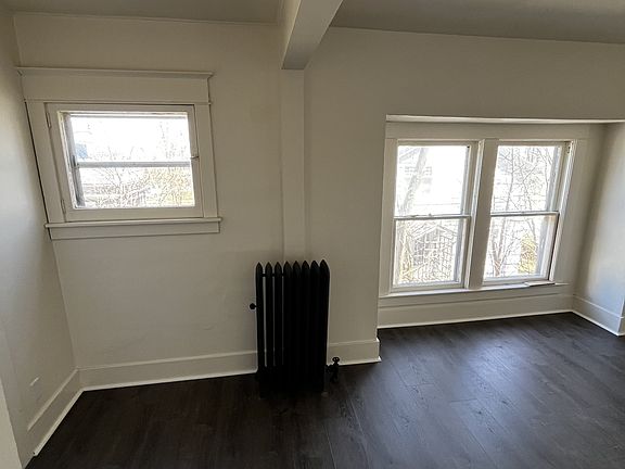2nd image of 408 W Ionia St APT 3