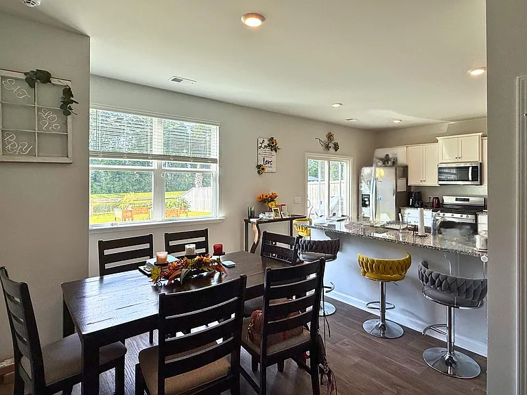 171 Ivory Shadow Rd — Photo 5