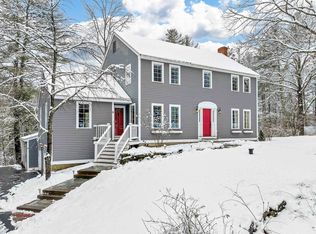 8 Palmer Dr, Durham, NH 03824