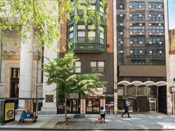 1204 Chestnut St APT 301, Philadelphia, PA 19107