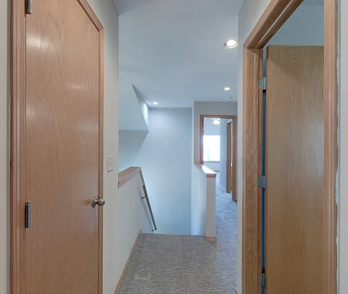 513 N Bristol Ct — Photo 20