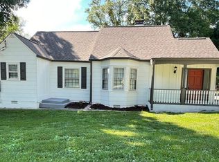 1093 Enota Ave NE, Gainesville, GA 30501