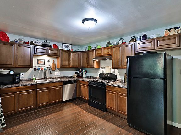4th image of 3173 Hunt St