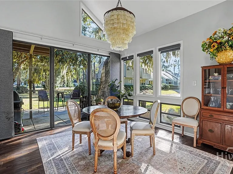 10 Dame Kathryn Dr — Photo 8
