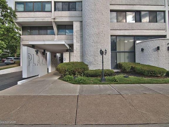 2nd image of 550 Clay Ave