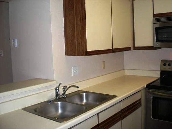4th image of 10811 Richmond Ave APT 127