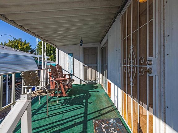 4th image of 11949 Riverside Dr Spc 184