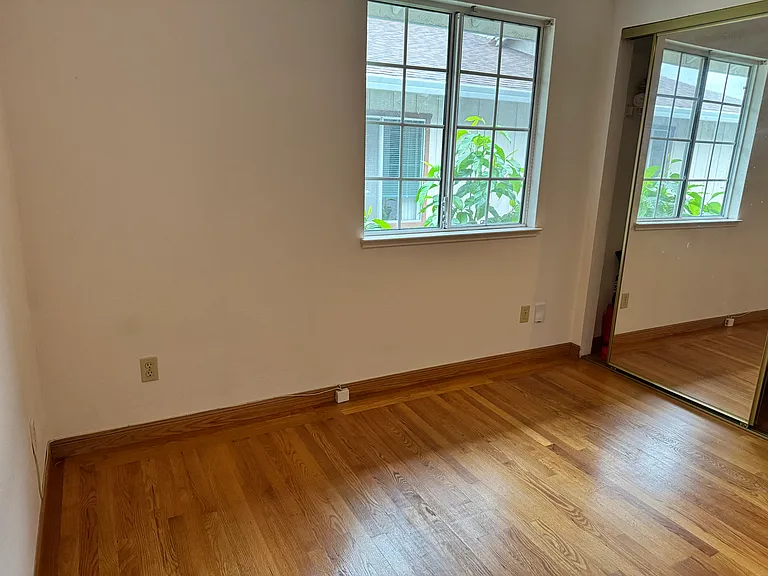 4039 Lincoln Ave — Photo 5