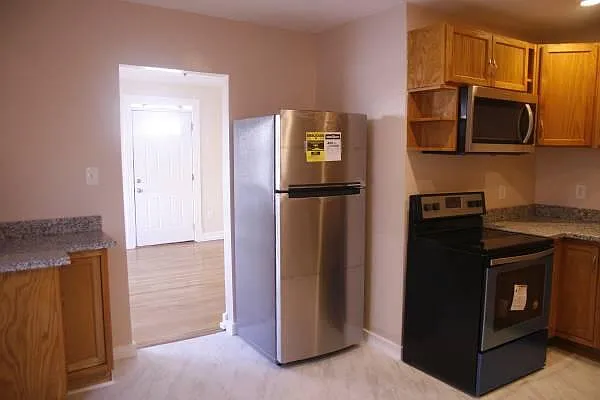 5760 Wickfield Dr — Photo 3