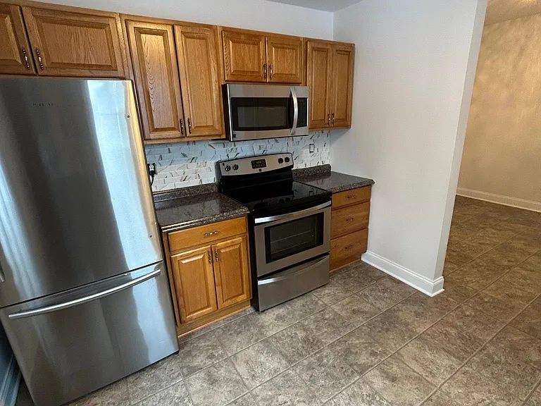 11 S Main St #2 — Photo 8