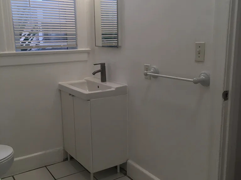 2035 1/4 N Vista Del Mar Ave — Photo 16